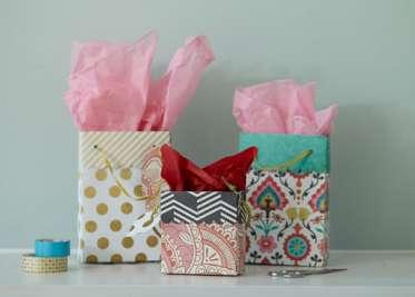 Small treat bags with contrasting paper made on a Cricut Maker 3